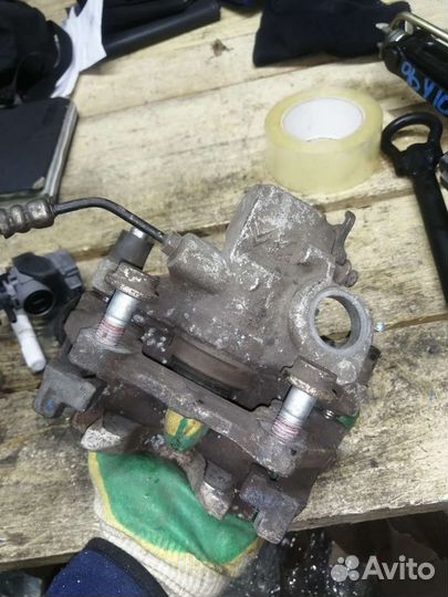 Суппорт задний левый citroen c5 x7 98 и км