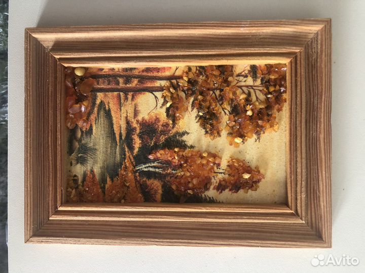 Картина с янтарем