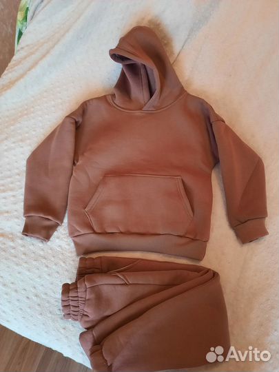 Утеплённый спортивный костюм