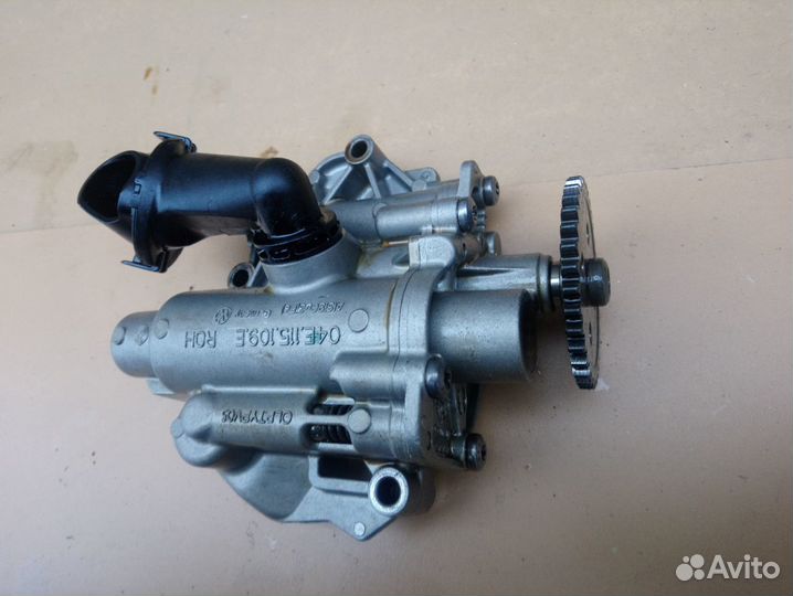 Масляный насос VAG 1,4 TSI 04E115109E