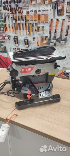 Торцовочная комбинированная пила Ресанта тп-210К