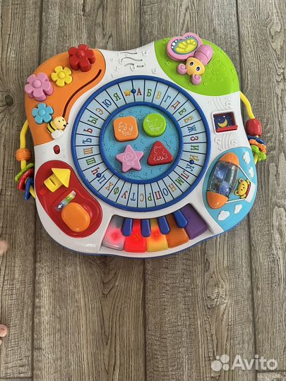 Развивающий столик fisher price