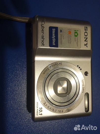 Цифровой фотоаппарат Sony