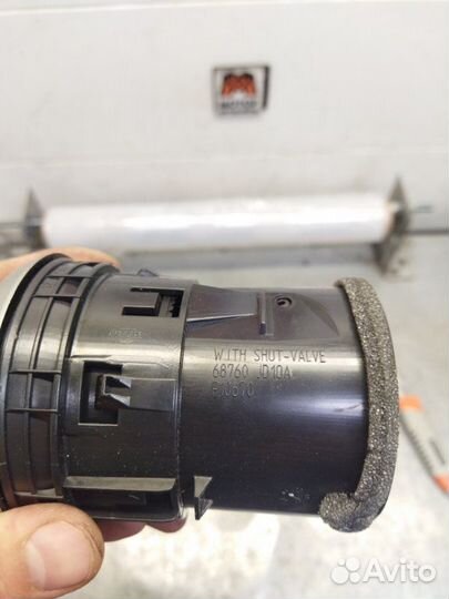 Дефлектор воздушный Nissan Qashqai J10 HR16DE 2008