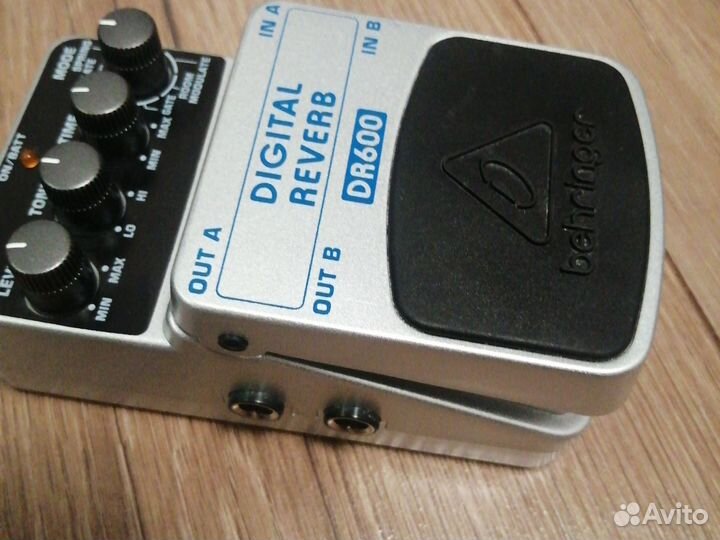 Гитарная педаль