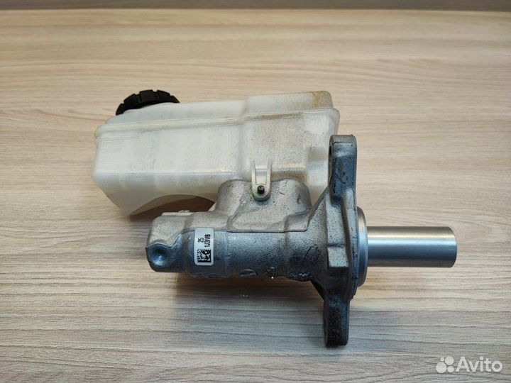 Главный тормозной цилиндр LADA X-Ray Cross