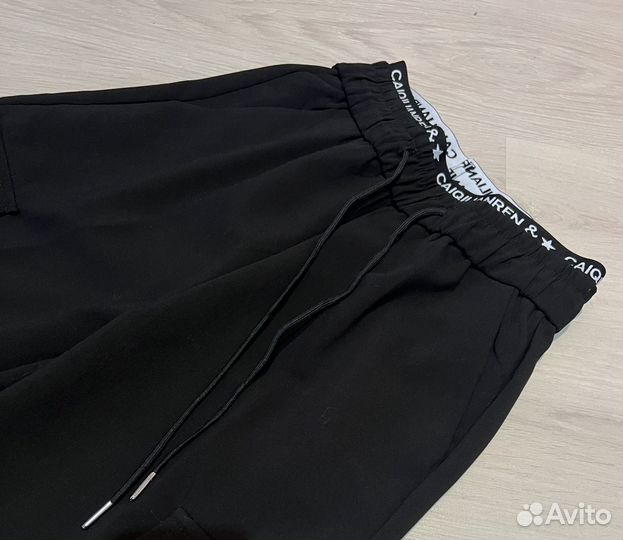 Штаны с карманами