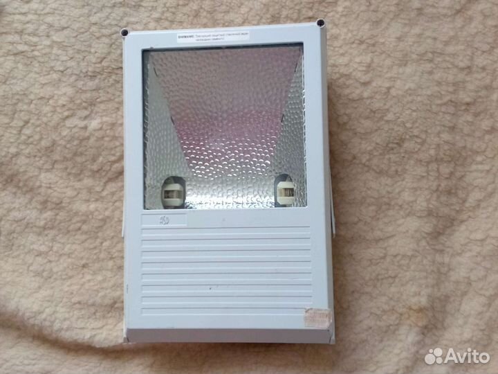 Прожектор уличного освещения