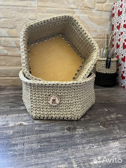 Вязаные корзинки