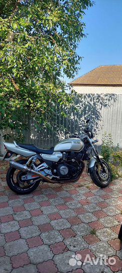 Yamaha xjr1200