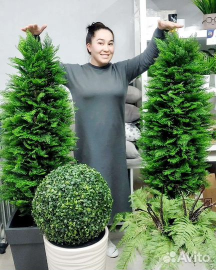 Исскуственная Туя смарагд