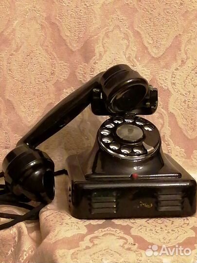 Старый бельгийский телефон 1950 г. в