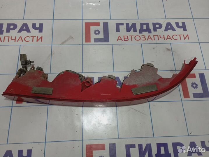 Фонарь задний в бампер левый Audi Q7 (4L) 4L0945095