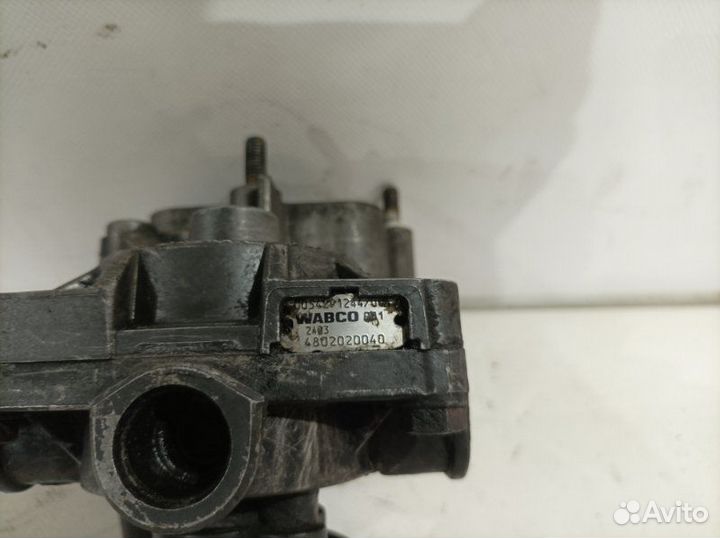 Б/У Б/У Клапан ускорительный Запчасть в хорошем