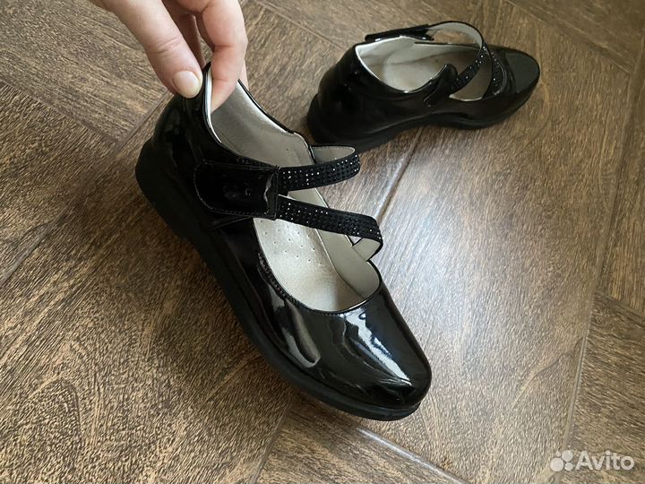 Обувь для девочки