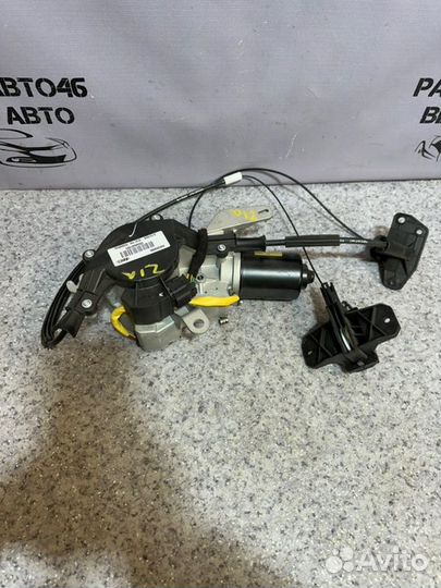 Электропривод сдвижной двери правый Kia Carnival 4