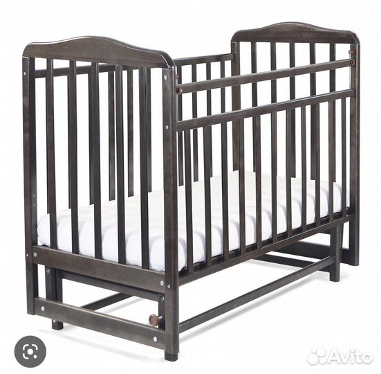 Кроватка детская в отличном состоянии продается