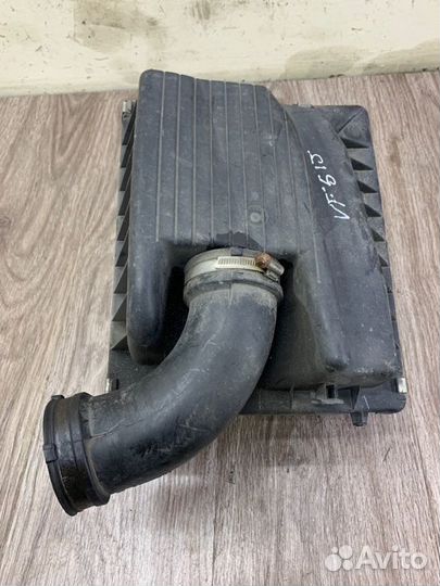 Корпус воздушного фильтра Opel Zafira A Z18XE