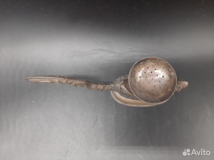 Ситечко, статуэтка, серебро 875пр.Вьетнам.68гр