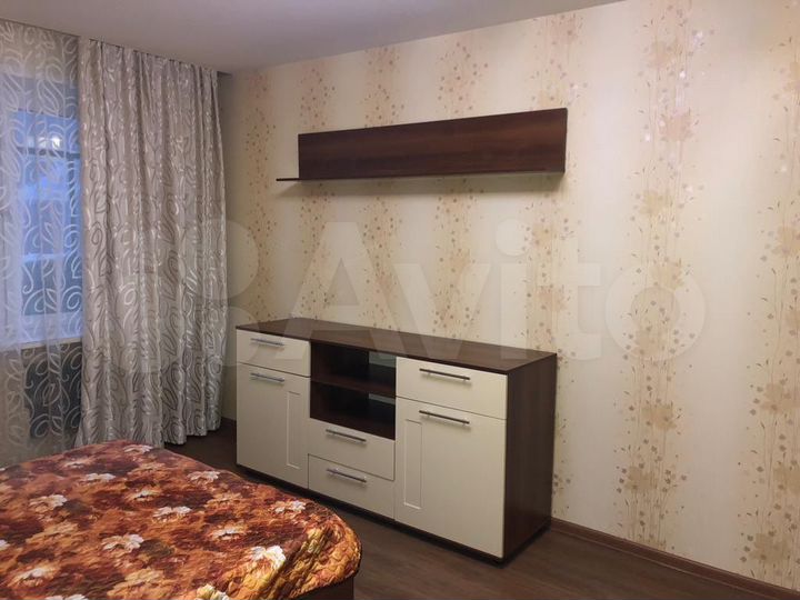 2-к. квартира, 60 м², 2/9 эт.