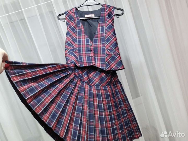 Школьная форма для девочки, на рост 140см