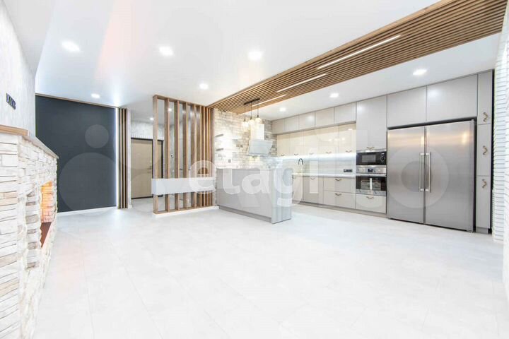 3-к. квартира, 106,5 м², 16/17 эт.