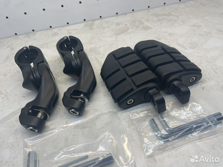 Подножки на дуги 32мм Harley-davidson модель 2