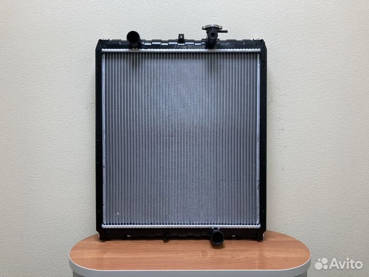 Радиатор охлаждения Хендай HD72