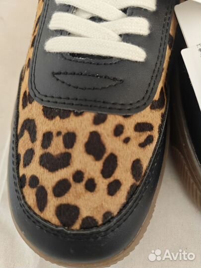 Кроссовки Zara детская серия кожа 40.41 рр