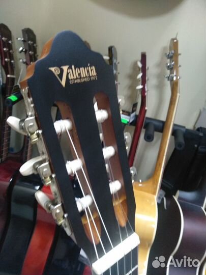 Классическая гитара Valencia VC204, новая