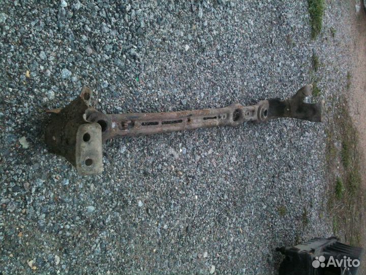 Балка радиатора Форд Фокус 1 2004г