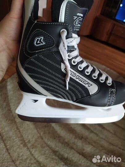 Коньки хоккейные