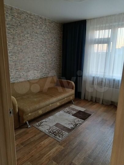 2-к. квартира, 47 м², 8/10 эт.