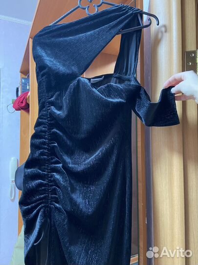 Платье вечернее