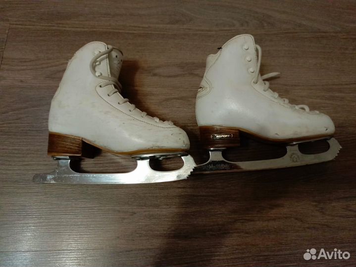 Коньки фигурные