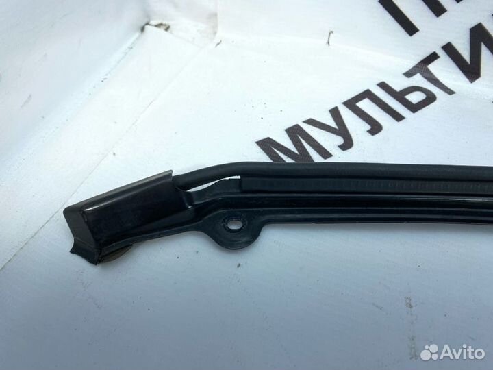 Датчик защемления багажника левый Toyota