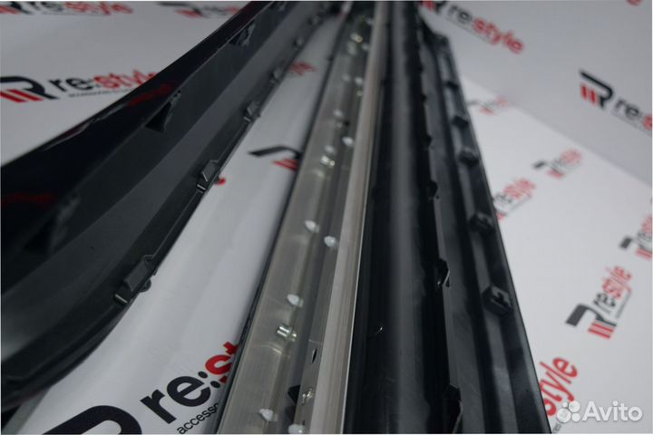 Пороги подножки Lexus LX570 H341