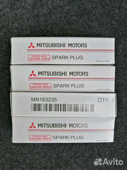 Свеча зажигания оригинал Mitsubishi Motors комп