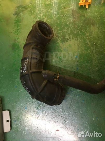 Гофра воздушного фильтра Toyota Echo NCP10 2nzfe