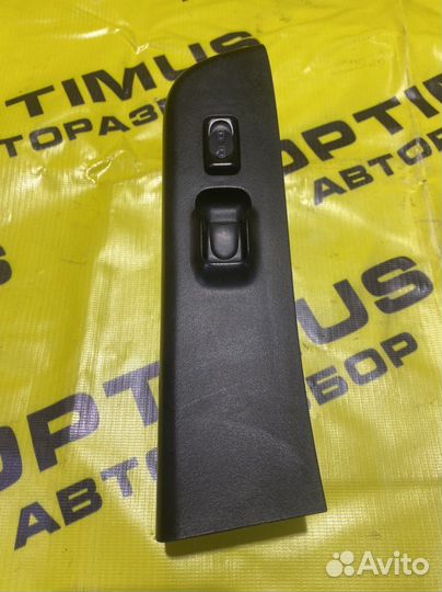 Правая кнопка стеклоподъемника Opel Frontera B