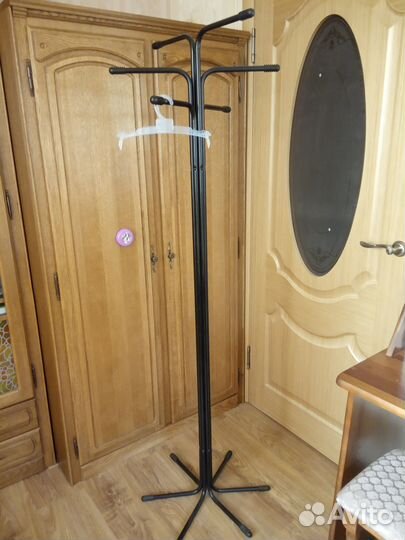 Вешалка напольная металлическая из Германии