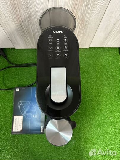 Капсульная кофемашина Krups Nespresso XN890810