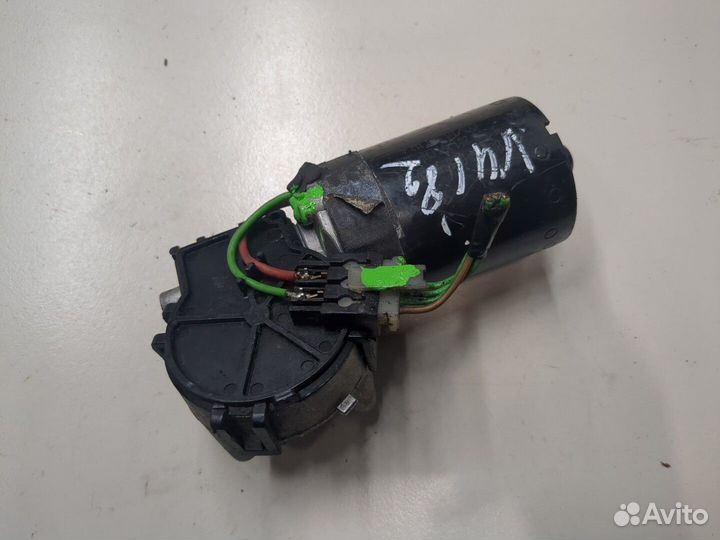 Двигатель стеклоочистителя передний Volkswagen Bor