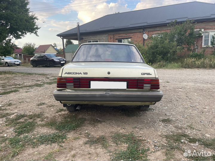 Opel Ascona 1.6 МТ, 1986, 121 625 км