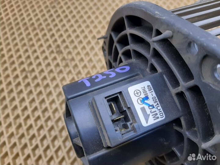 Моторчик печки Chevrolet Aveo T250