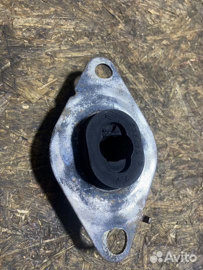 Подушка кпп двс левая рено лагуна 2