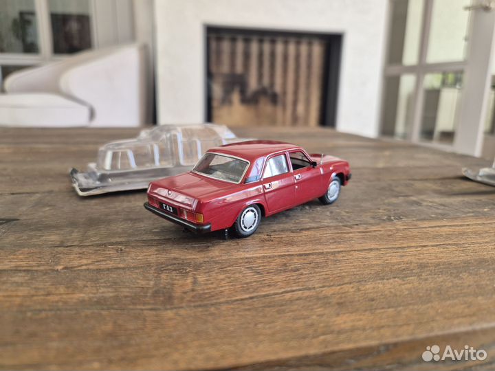 Волга 31029 1/43 Автолегенды СССР