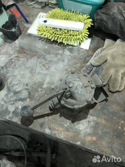 Насос ручной подкачки топлива