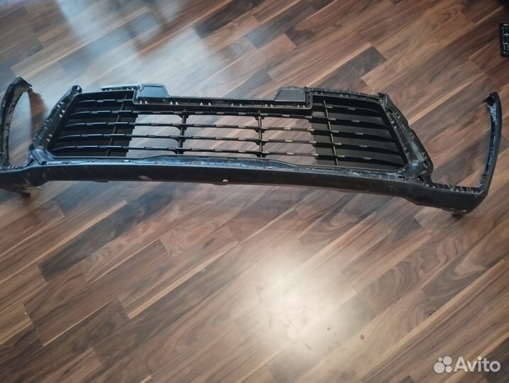 Бампер передний нижняя часть с решёткой