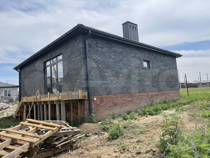 Дом 100 м² на участке 5 сот.